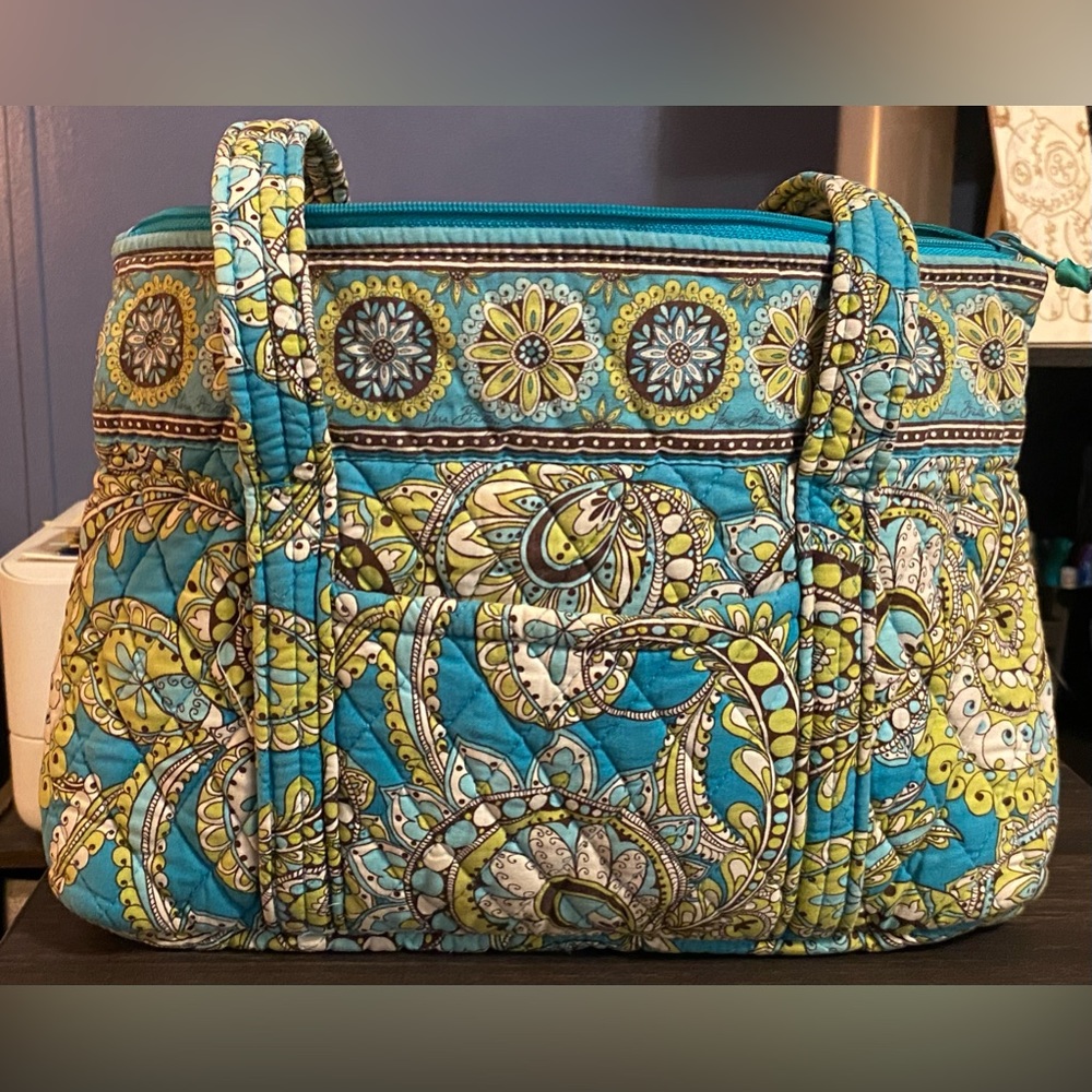 Vera Bradley Retired Spring 2007 Peacock Flower & Paisley Design Shoulder Purse